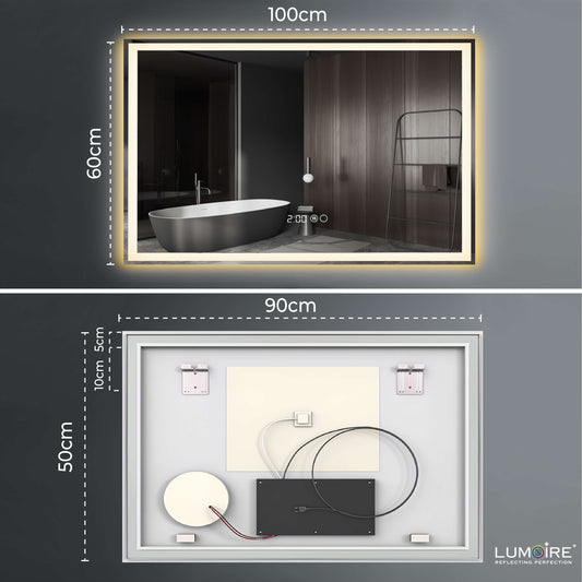 Badkamerspiegel met verlichting en digitale klok voor een moderne look