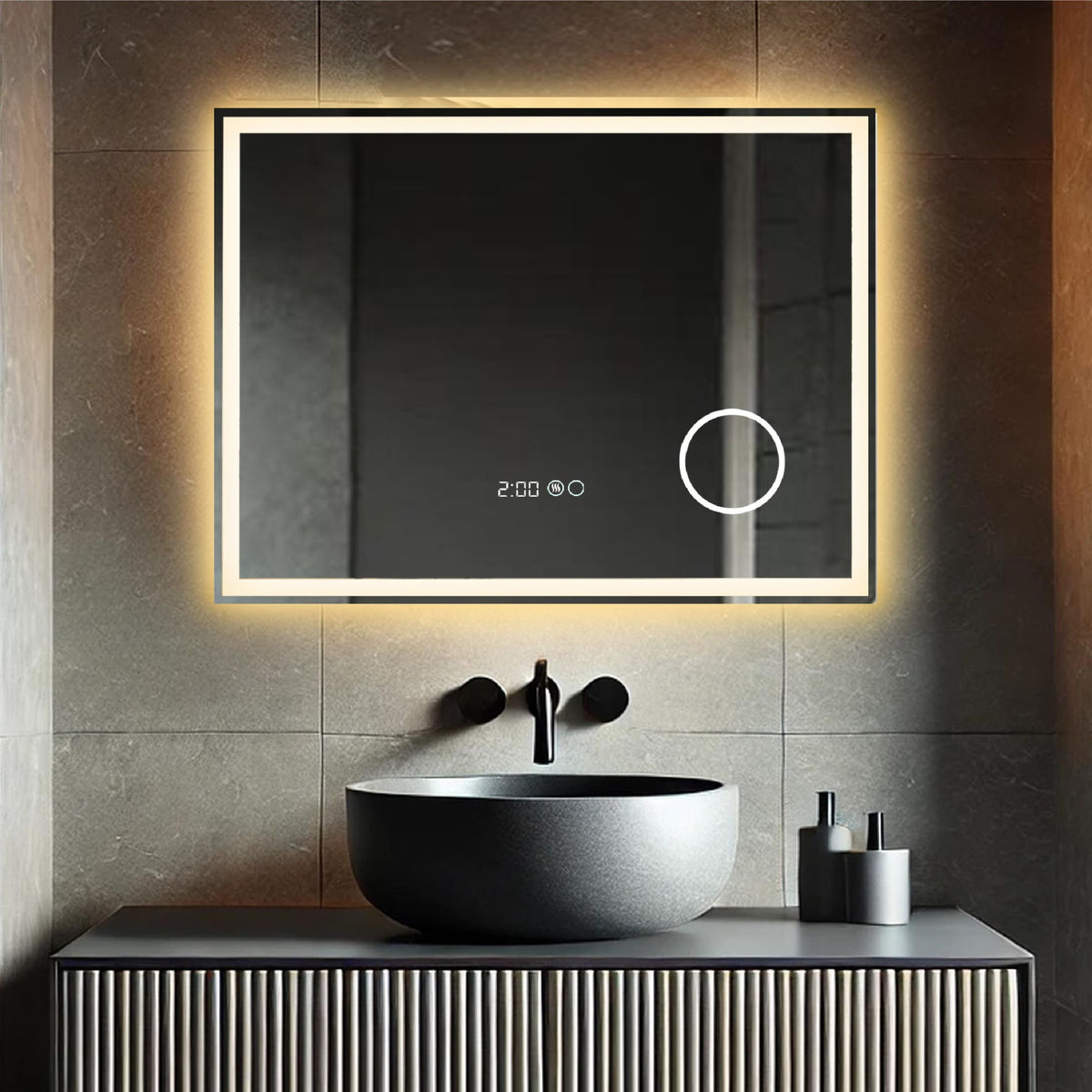 Moderne badkamerspiegel met vergrootglas en slimme verlichting