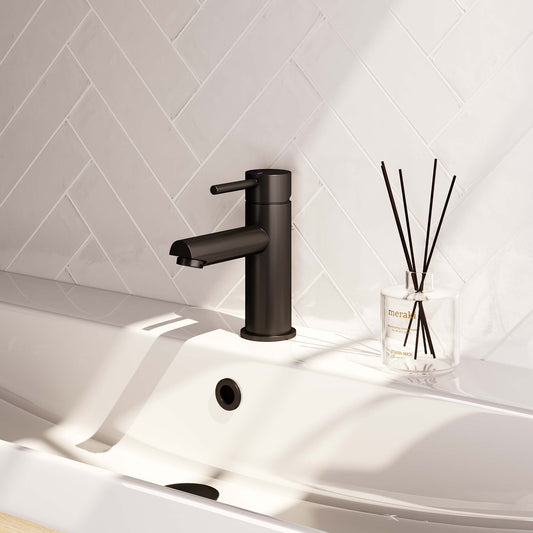Surface-mounted washbasin tap - Matte Black